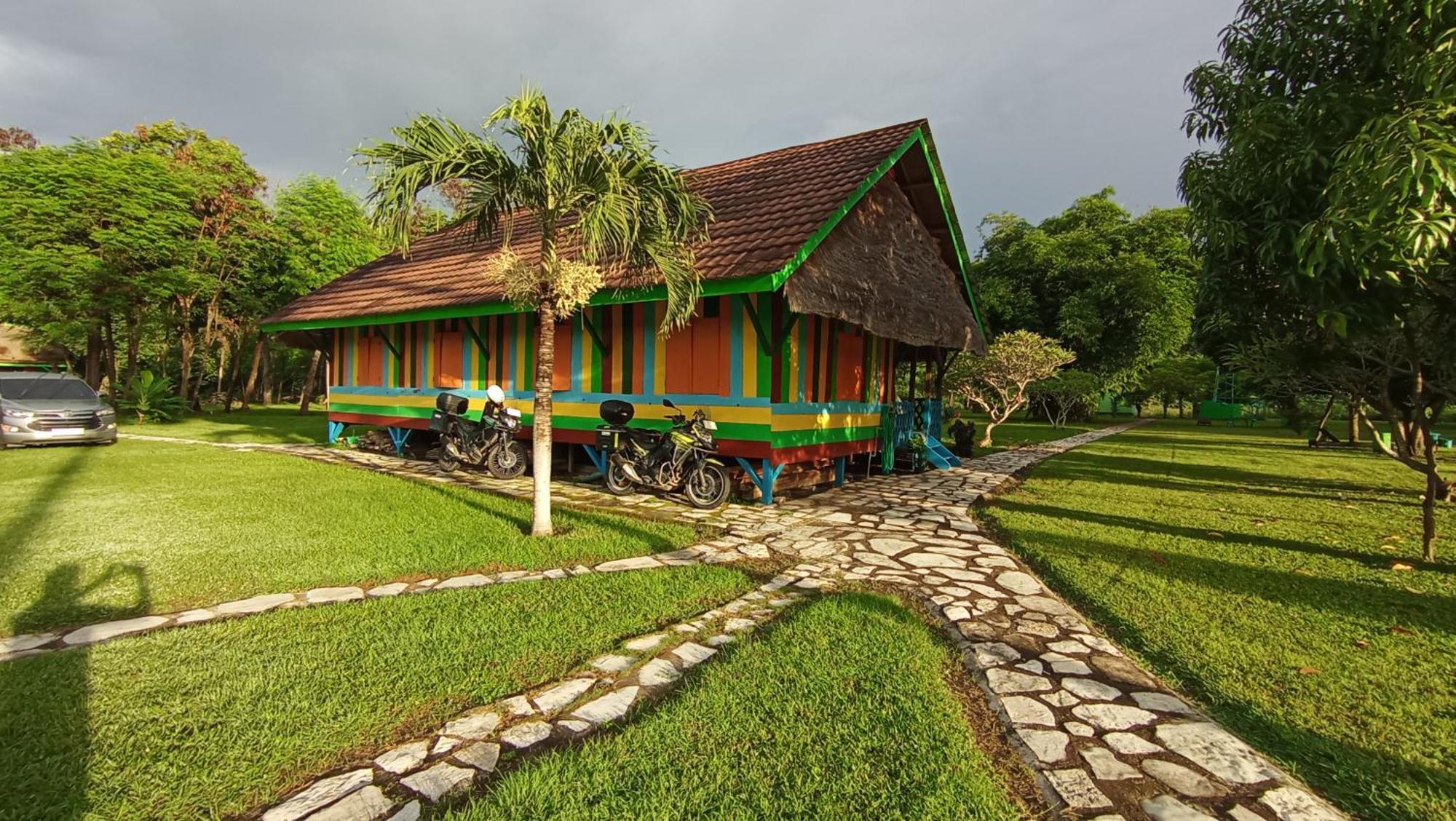 Bed and Breakfast 4 Pohon - Les 4 Arbres Pandang Exterior foto